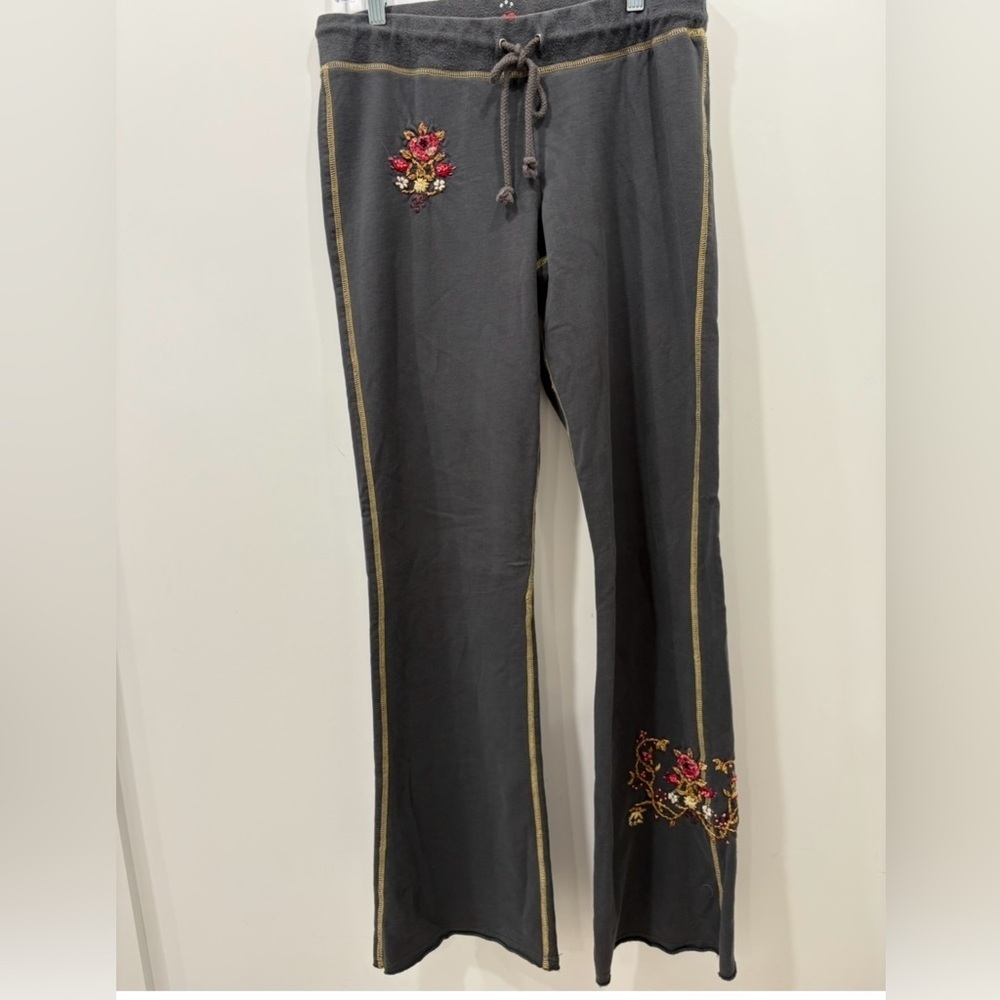 Y2K TWISTED HEARTS Charcoal Colored Women's Hoodie Sweatsuit Floral Embroidery - Picture 4 of 12